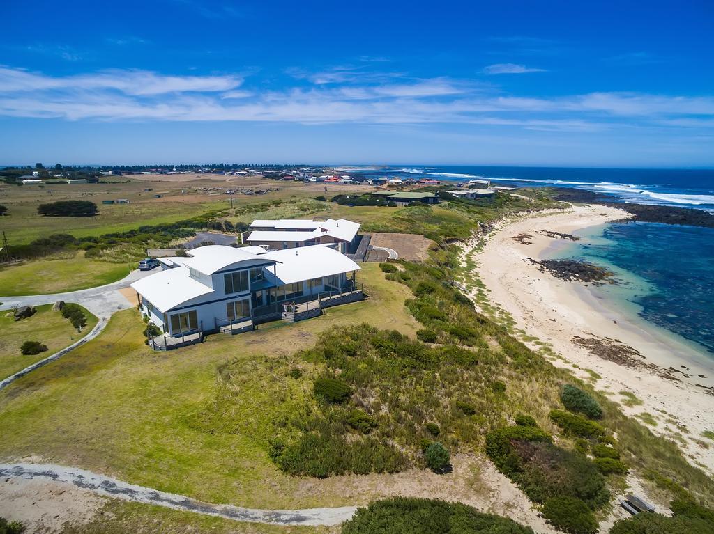 Wytonia Beachfront Accommodation Port Fairy Exterior foto